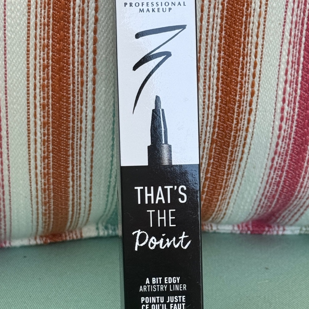 NYX Professional Makeup That's The Point Eyeliner - Black